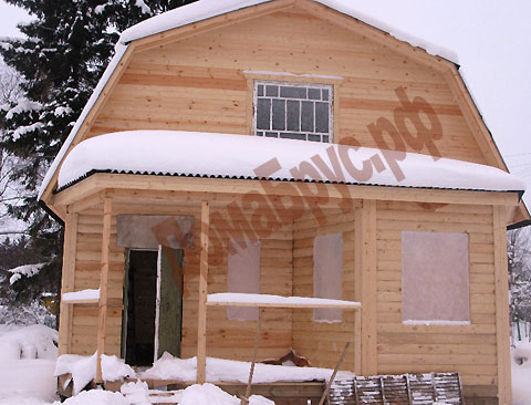 Фото: строительство брусового дома в зимний период